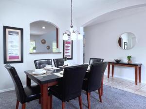 Disney Getaway Villa with Private Pool Hot Tub. Book Now VP140