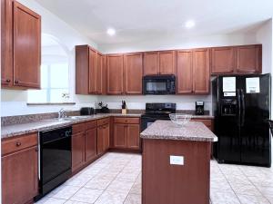 Disney Getaway Villa with Private Pool Hot Tub. Book Now VP140