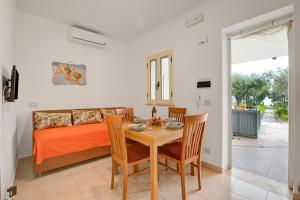 Stella Marina with Pool 100 m from beach