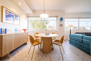 Colorful & Modern 2Bdrm Apartment in Koukaki