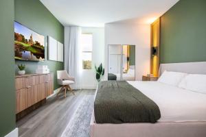 Disney Getaway Private Pool Themed Bedrooms. Book Now DW54