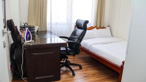 Modern 2-Bedroom Gem at Mi vida Homes Garden City