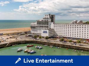 The Grand Burstin Hotel