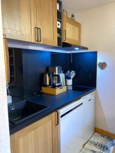 LEcrin des Myrtilles - Appartement cosy - Piscine et vue montagne - Alpes - Val dArly - Aravis et Beaufortain