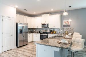 Disney Getaway Luxury Villa with Private Pool Game Room. Book Now CG886