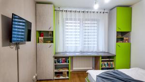 Mirror Loft - Coresi District
