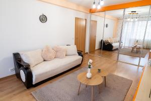 Mirror Loft - Coresi District
