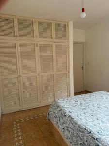 House with Jacuzzi in Juquehy for 12, 400 meters from the beach