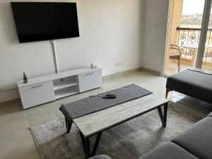 Clubside Retreat in Rehab City