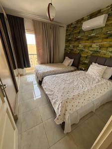 Clubside Retreat in Rehab City