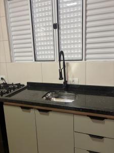 Kitnet bem equipada para 2 pessoas