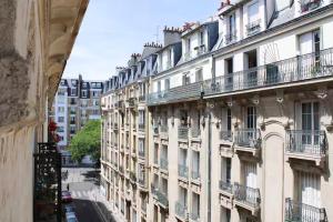 Lovely Paris flat close to Eiffel Tower