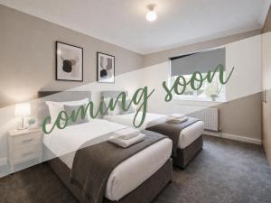 Spacious 7BR Home Gated Parking Games Room 2 Lounges