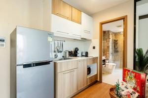 Stylish Sea View Apartment Near Nai Harn Gym Pool