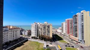 Depto Pato - Depto con vista al mar, pileta y gym en edificio Royal Park - Hola Sur