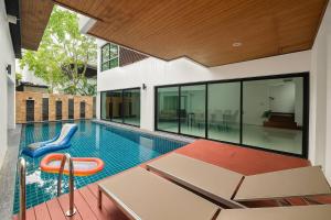 Large 4BR Villa Private Pool Parking | Large Group