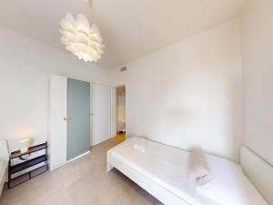 LA PERLA DEL GARDA By Bookinggardalake