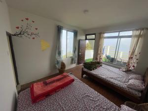 Skyvaana Homestay & Cafe