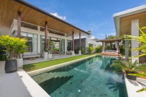 Luxury 4Br Rua Pool Villa Botanica Prestige