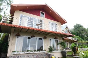 Luxury 4BHK Villa Near Kasauli