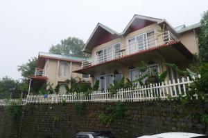 Luxury 4BHK Villa Near Kasauli