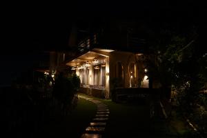 Luxury 4BHK Villa Near Kasauli