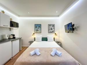 UrbanFlat 204 et 205 - 2 Studios pour 4 au centre de Paris