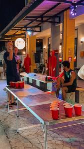Whoopers Hostel Ao Nang - By The Beach