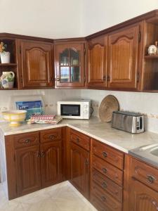 Spacious House in Sagres with Private Patio & BBQ
