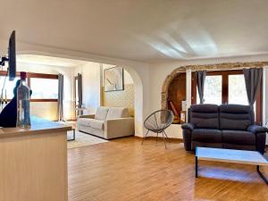 Villa Mariposa for 11 people private pool and gym