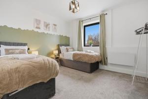 City Centre FREE Parking contractors families sleeps 5