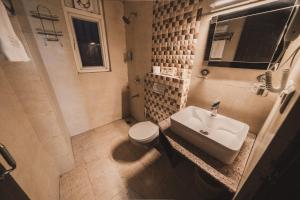 1br Penthouse by The StayCationer with Open Bar