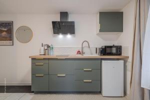 Studio élégant en RDC, confort et simplicité