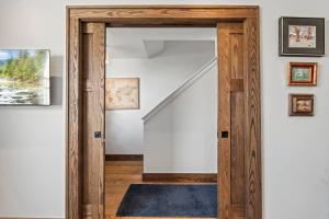Trendy Fishtown with Spacious Backyard and Walking Distance to Bars and Cafes