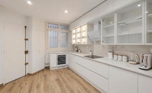 3BR Notre Dame Chanoinesse