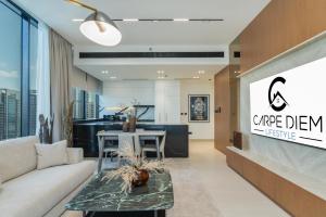 Trillionaire Residences - Stylish Apartment with Private Jacuzzi in Prime Location