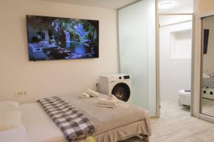 Cozy Ground Floor Condo