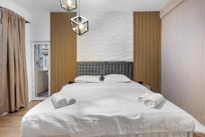 Central 4BR Apartment - Sleeps 12 - Luxury Stay