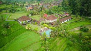 Green Hill Bungalows