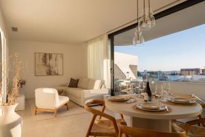 Stylish Luxury Suite with Terrace in Higueron