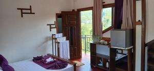 Shello Lodge