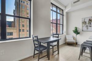 Dwntn~Walk to Progressive~Gym~Dogs OK~Sleeps 4