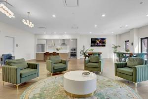 Dwntn~Walk to Progressive~Gym~Dogs OK~Sleeps 4