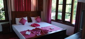 Shello Lodge