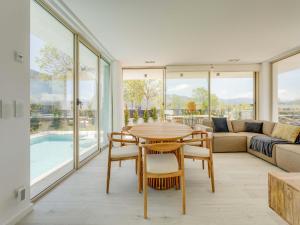 Akivillas Sintra Maple