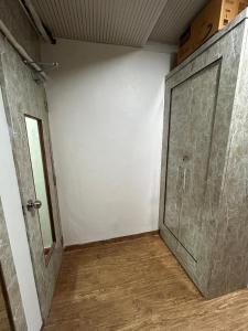 Apna Adda Dormitory and Cabin Mumbai