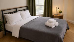 The Heights Haven, Spacious 6 Bedrooms Townhouse with Patio