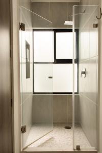 Residencia Espaciosa con Alberca y Aire Acondicionado en El Refugio