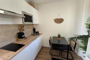 28 LOUISE - Beachfront apartment with beach and tennis access