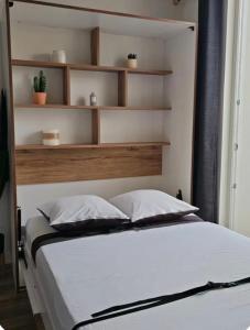 28 LOUISE - Beachfront apartment with beach and tennis access